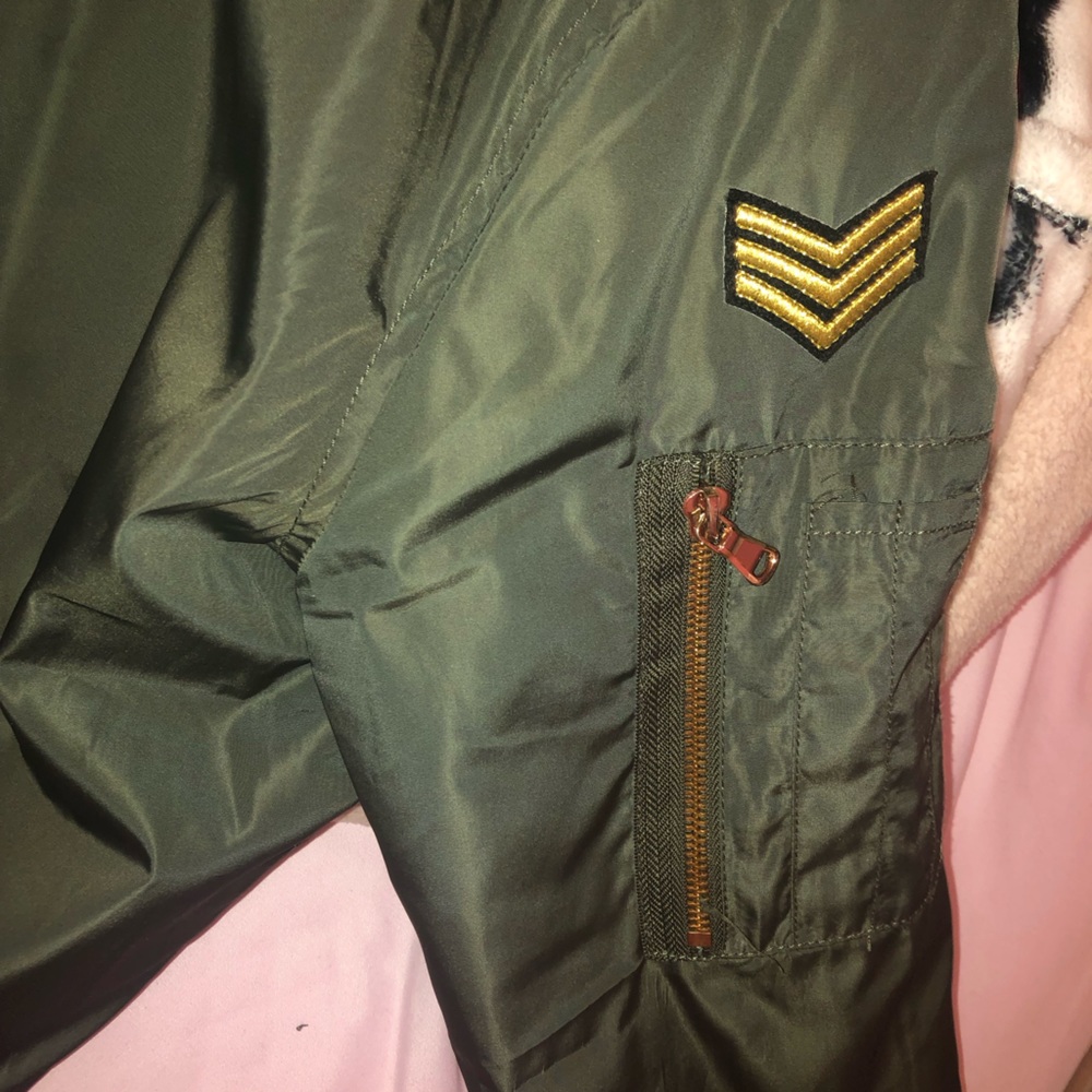 Jacket - Picture 2 of 7